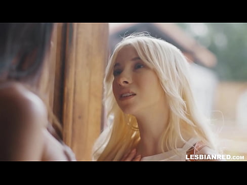❤️ Yarinyar ta dawo gida bayan 'yan watanni kuma ta ƙare har tana cin farjin uwarta ️ a mu